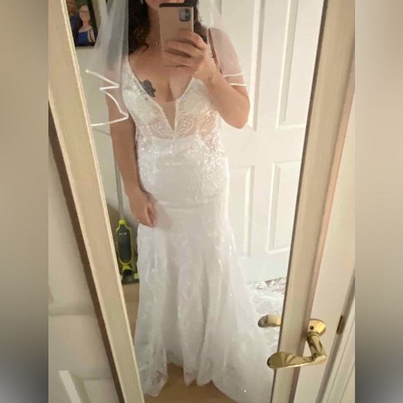 David's Bridal Dresses & Skirts - Beaded wedding dress with train